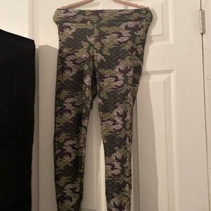 Elite Collection Push Up camouflage leggings
